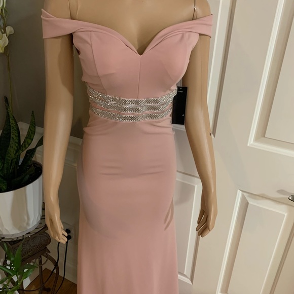 Women’s junior off shoulder dirty pink dress - Picture 5 of 12